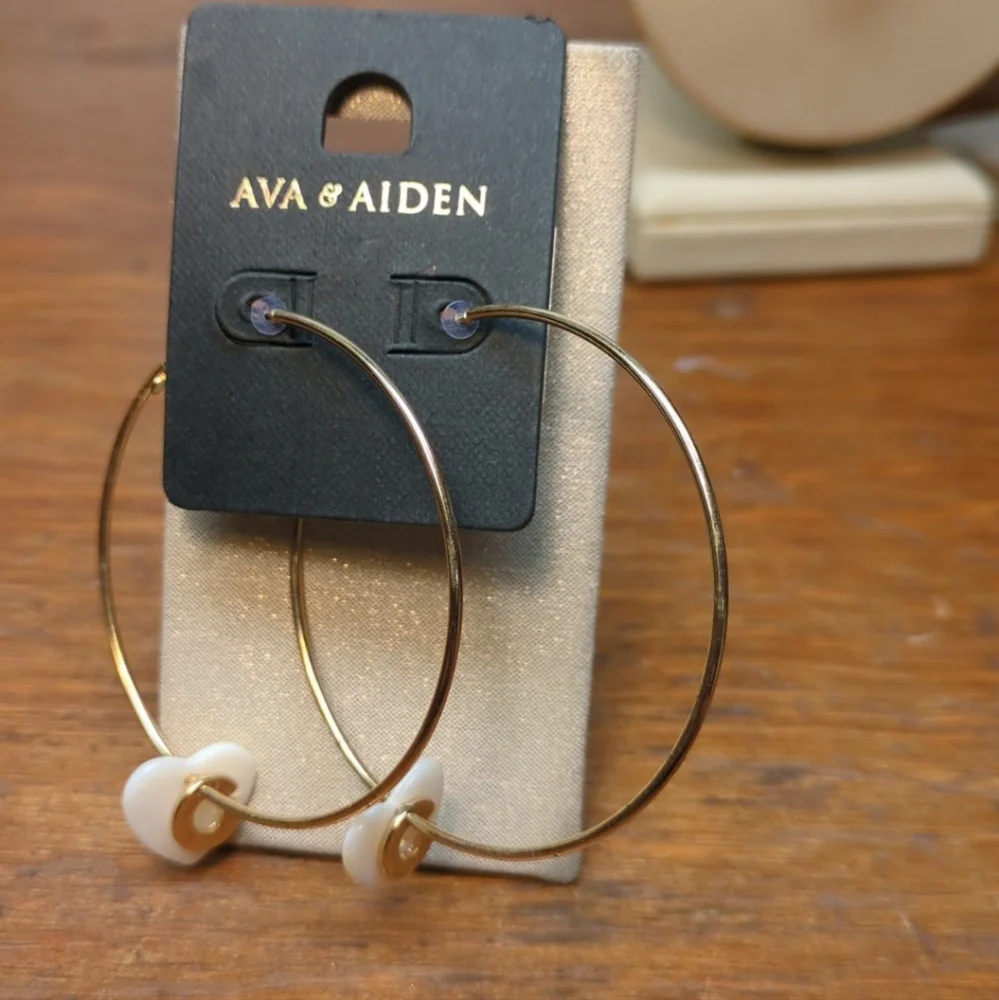 Initial C Heart Necklace AND Earring matching set Ava & Aiden Gold Tone NWT - Picture 7 of 10